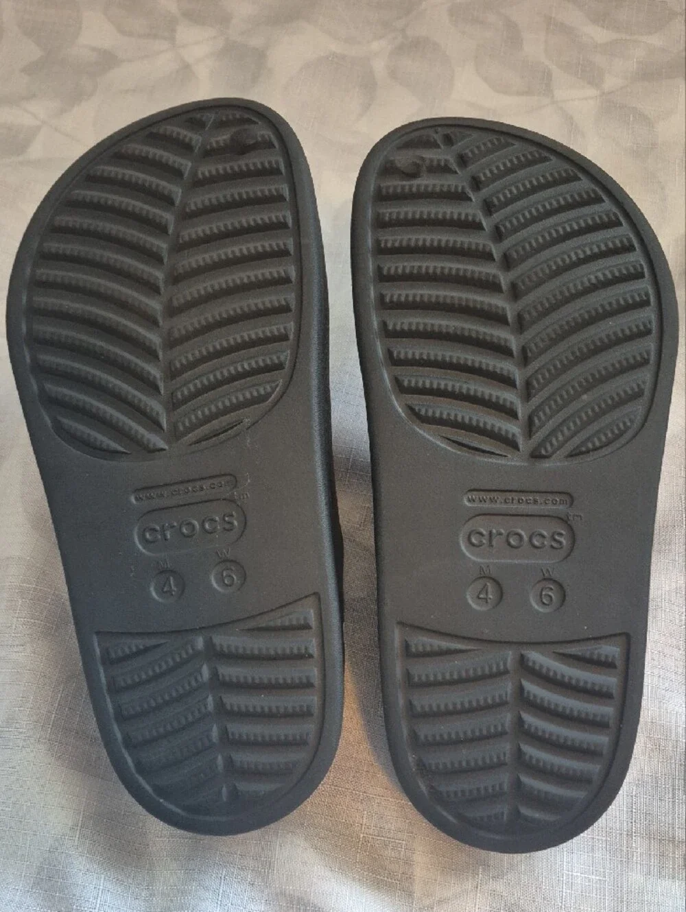 CROCS Kids Classic Clog Slip-Ons in Black